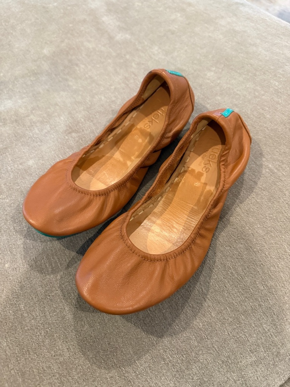 Chestnut Tieks